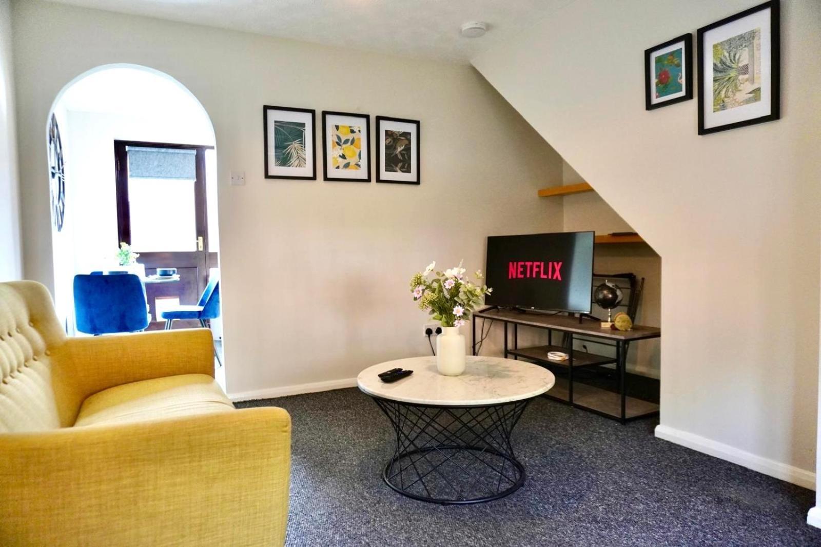 2 Bed With Parking And Netflix Villa Нотингам Екстериор снимка